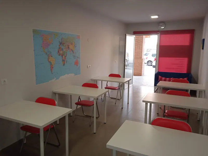 Centro de Estudios Aizkoa - Centro educativo en Alicante - foto 2