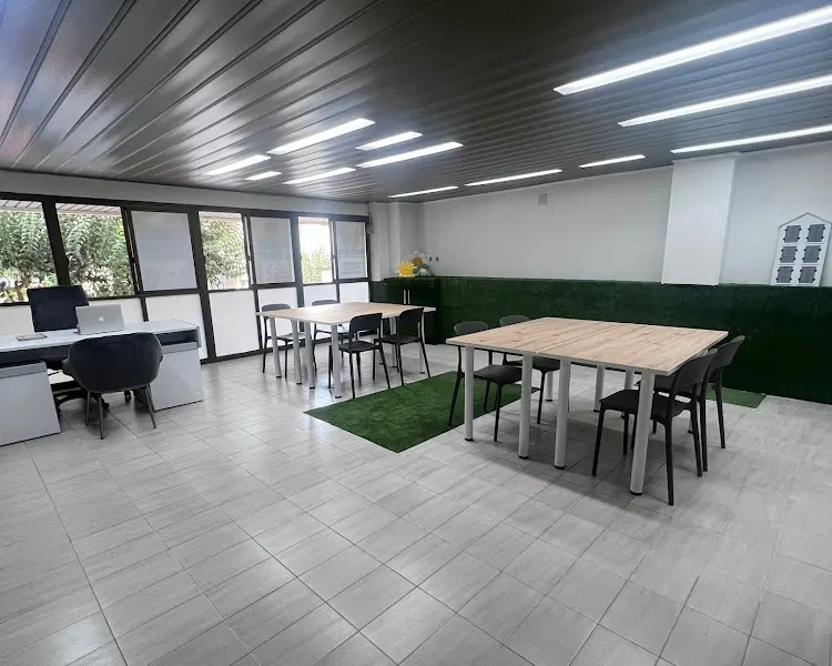 Acadèmia Dos i 3 - Centro educativo en Vila-real - foto 2