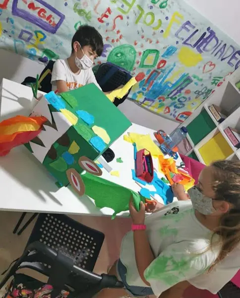 L'Estel dels Talents: Espai Cultural - Centro educativo en Esplugues de Llobregat - foto 2