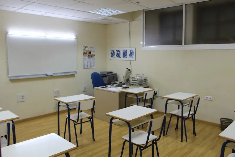 Instituto del Opositor - Centro educativo en Antequera - foto 2