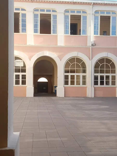 ecca.edu - La Orotava - Centro educativo en Orotava (La) - foto 2