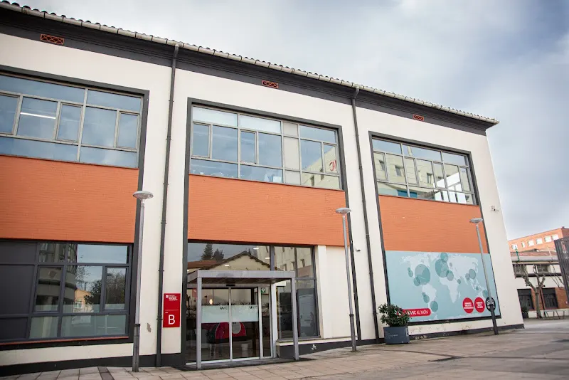 UVic Facultat de Ciències de la Salut i el Benestar