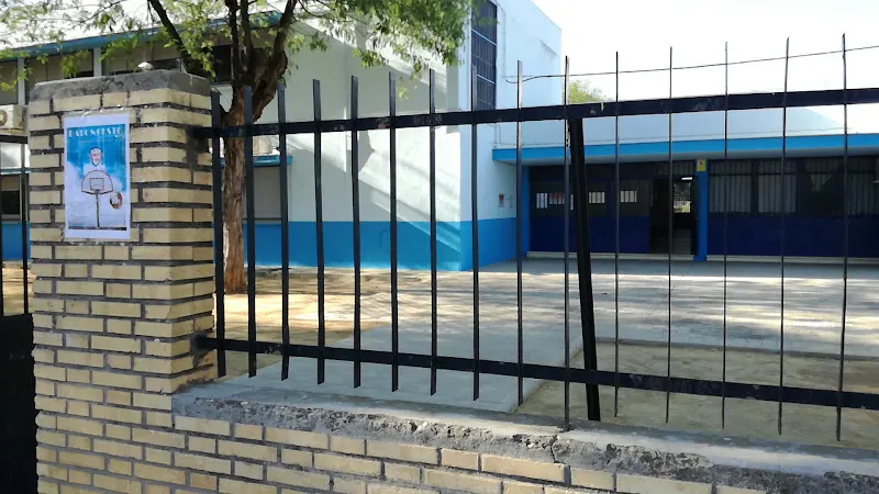 Colegio Público La Paz. n.2. - Colegio público en Rinconada (La) - foto 2