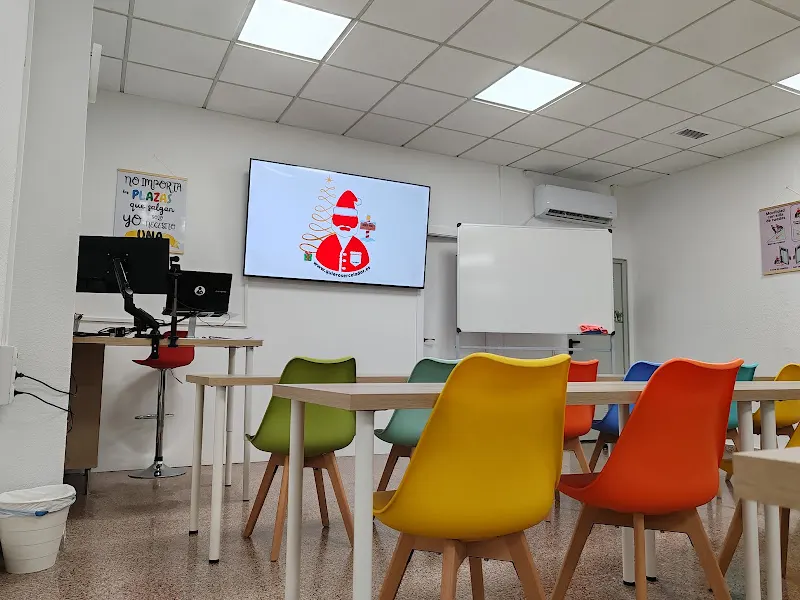 Quiero ser celador - Centro educativo en Petrer - foto 2