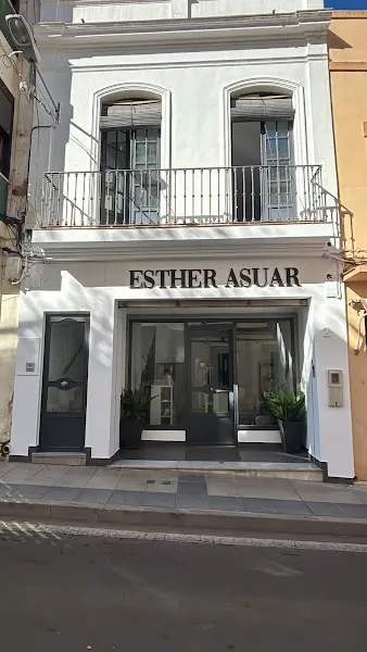 Esther Asuar - Academia de estética en Almendralejo - foto 2