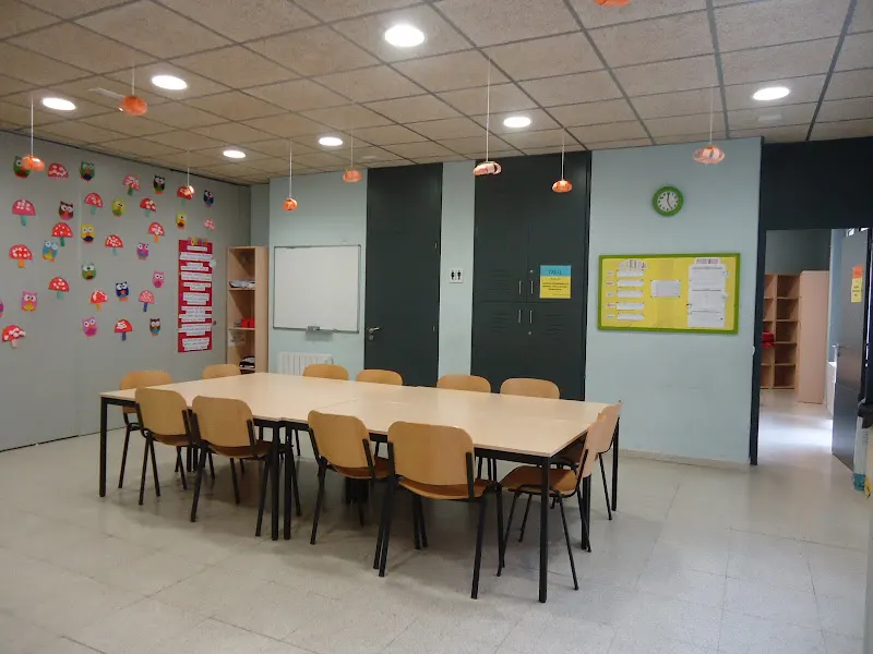 Garbuix (Socioeducatiu) - Centro educativo en Olot - foto 2