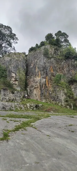 Escuela De Escobedo - Escalada en Camargo - foto 2