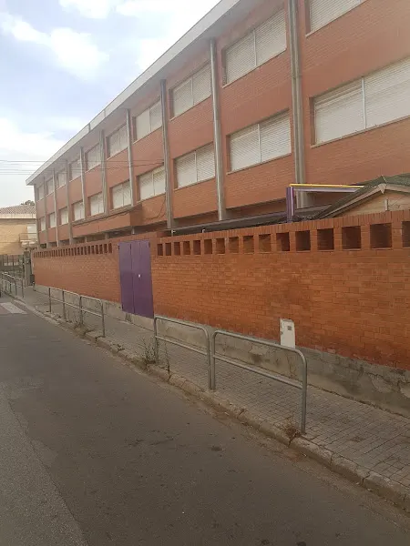 Llar d'Infants Municipal El Bosquet - Guardería en Barberà del Vallès - foto 2