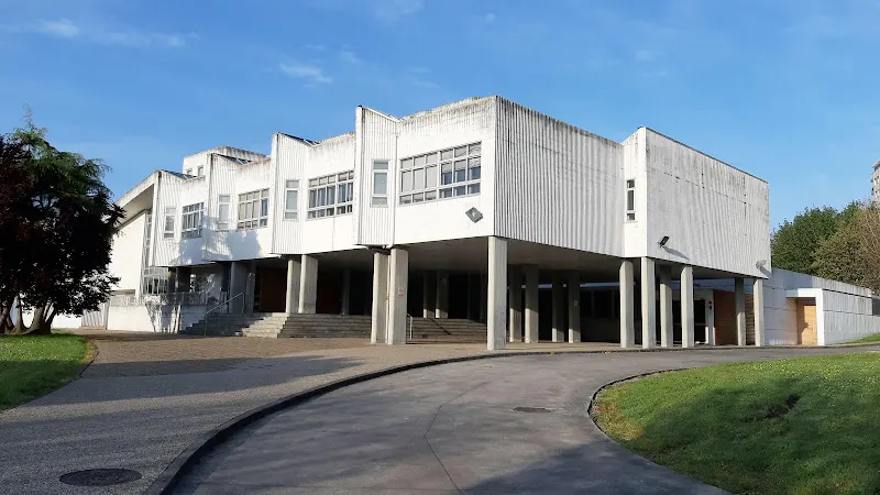 Conservatorio Profesional de Música - Centro educativo en Carballo - foto 2