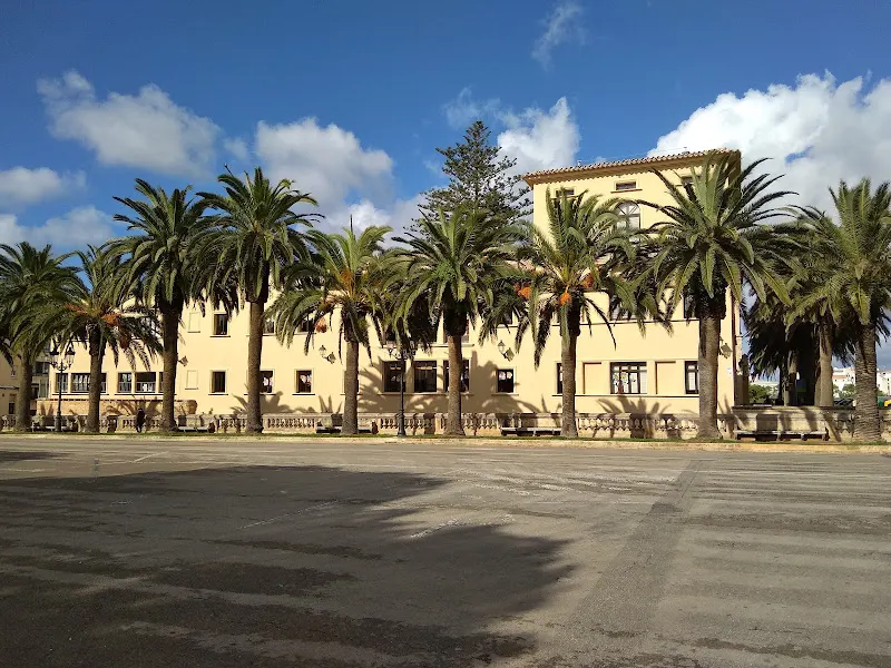 Colegio Público de Ciudadela - Colegio público en Ciutadella de Menorca - foto 3