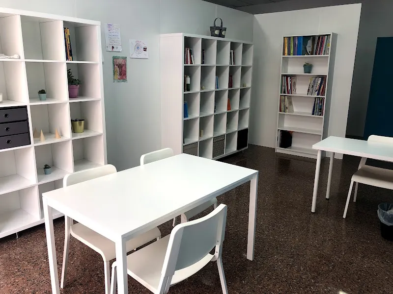 Logos Academia - Novelda