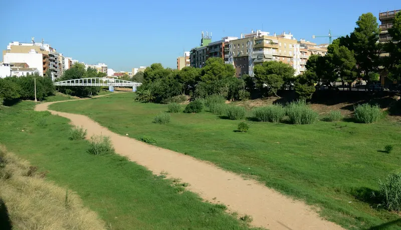 IES la Sénia - Centro de educación secundaria en Paiporta - foto 2