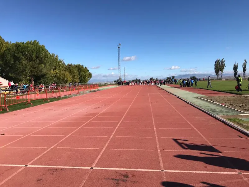Pista polideportivo instituto Alcrebite - Centro educativo en Baza - foto 2