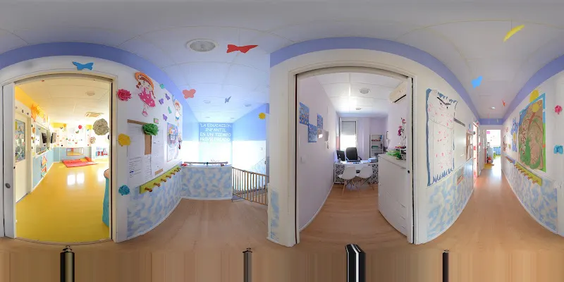 Centro Privado De Educación Infantil Villa África - Guardería en Roquetas de Mar - foto 2