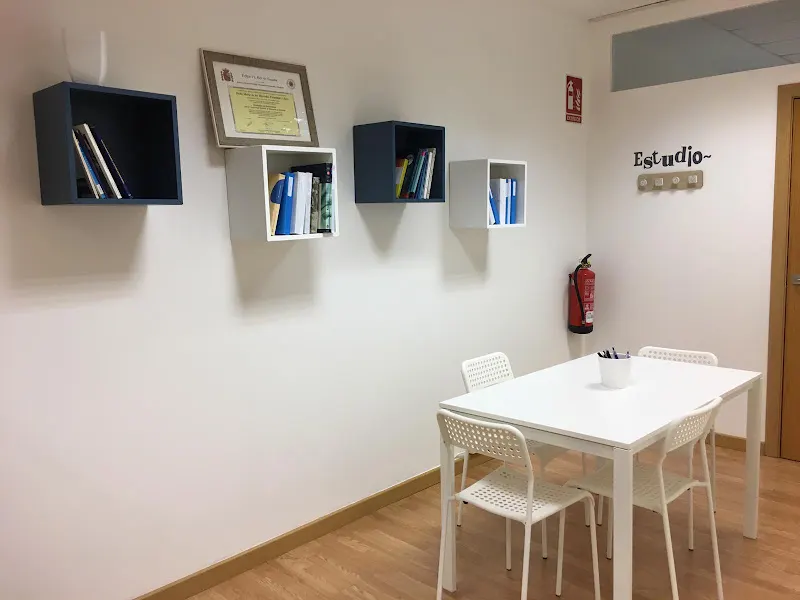 APROAS Centro de Estudio - Tomares