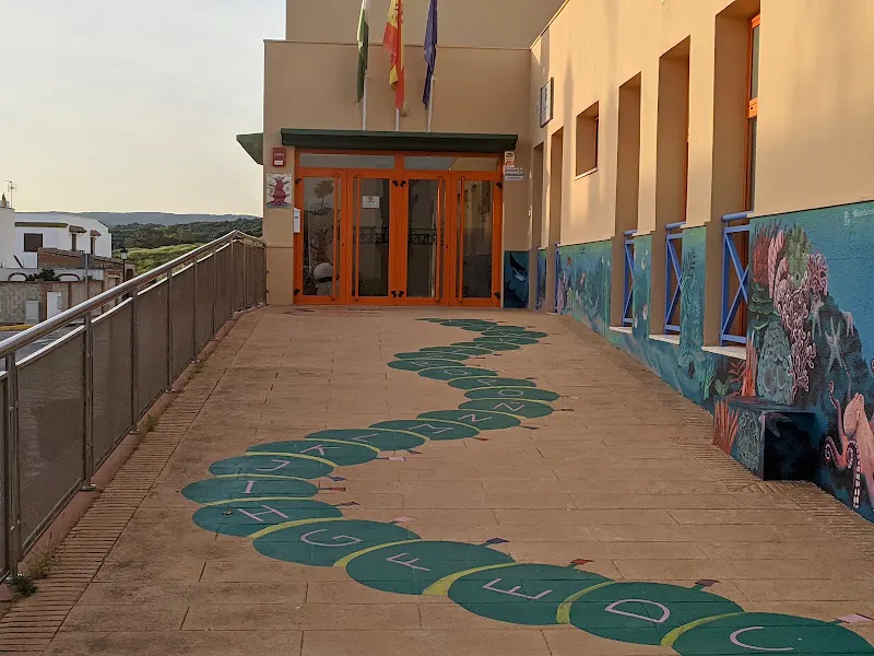 Guarderia los peques de la villa - Guardería en Barrios (Los) - foto 3