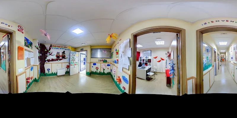 Centro de Educación Infantil Conveniado con la Junta de Andalucía Pekes de Ika.
