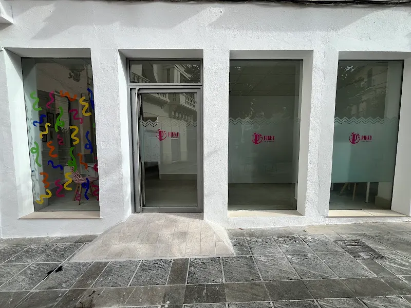 Pinky - Sala de aprendizaje - Guadix