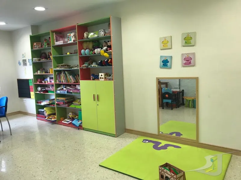 Centro de Atención e Intervención Temprana "La Cometa" - Guardería en Guadix - foto 2