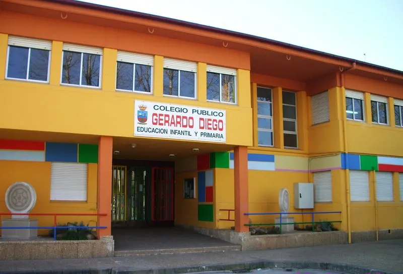 Centro De Educación Infantil Y Primaria Gerardo Diego - Colegio público en Santa Maria de Cayon - foto 3