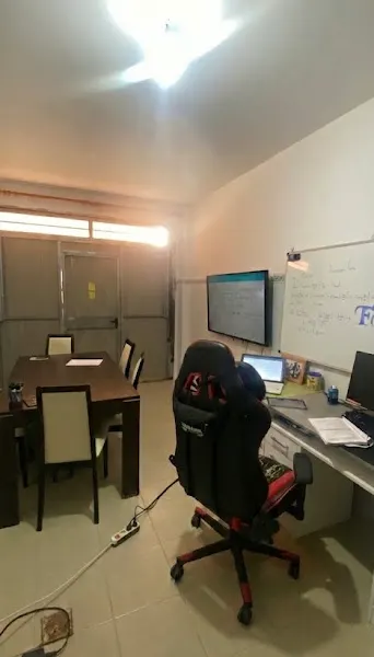 F(x) Merzoug | Clases de Matemáticas y Física - Centro educativo en Alhama de Murcia - foto 2