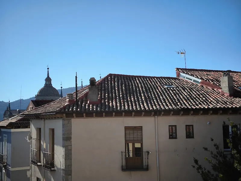 Manuel Rincon - Centro educativo en San Lorenzo de El Escorial - foto 2