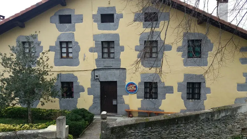 HEIZE, Euskal Eskola Publikoaren Zuzendaritza Elkarteen Federazioa - Colegio público en Lasarte-Oria - foto 3