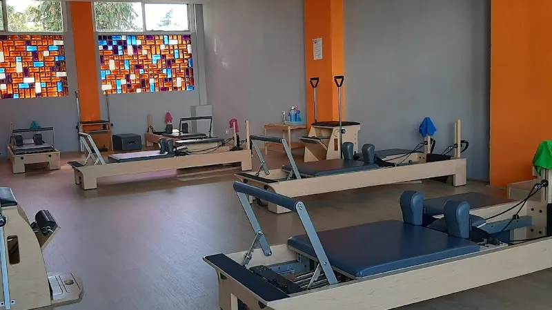 Pilates Andoain Hegoabil - Escuela Formación Mat y Aparatos - Andoain