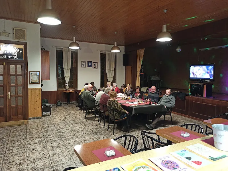 Escuela de Educación Infantil de Limodre - Colegio público en Cabanas - foto 2