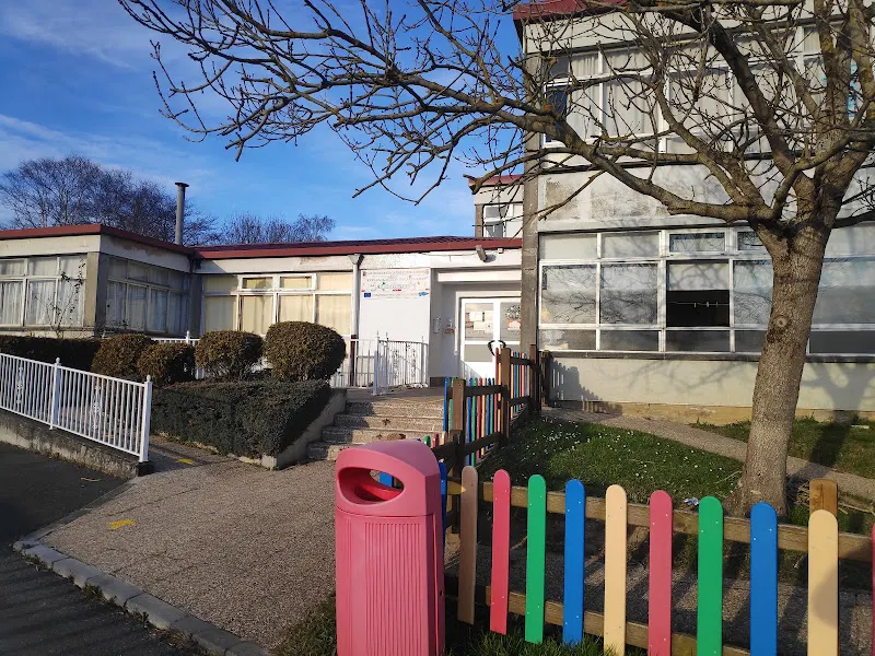 Escuela Infantil Ayalgas - Colegio público en Aller - foto 2