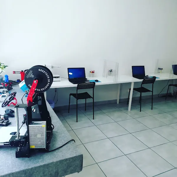INFOINNOVA - Centro educativo en Vilanova del Cami - foto 2