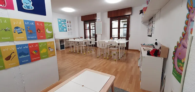 Centro de estudios Ayla - Laredo