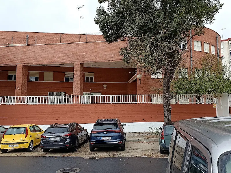 Sección de educación permanente "Panturrana" - Centro educativo en Gibraleon - foto 3