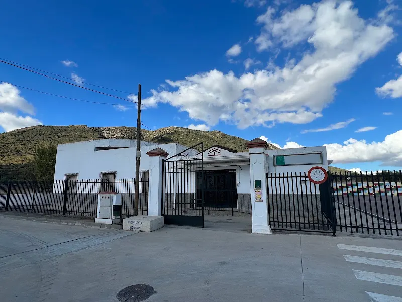 Colegio Público Rural Tiñosa (Lagunillas) - Colegio público en Priego de Córdoba - foto 2