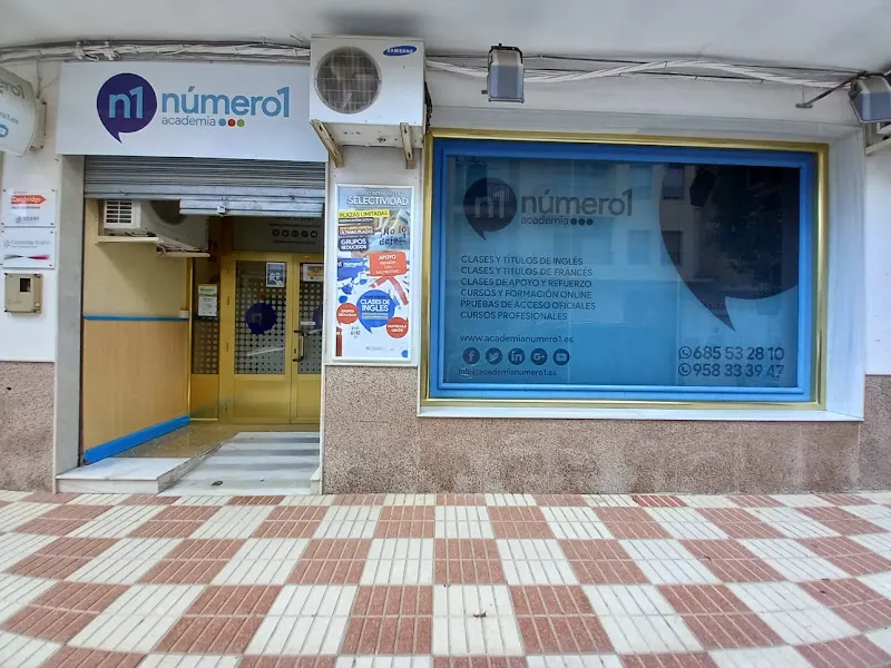 ACADEMIA NÚMERO UNO - Centro educativo en Huetor Tajar - foto 2