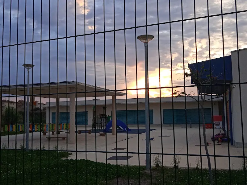 Escuela de Educación Infantil Concepción Bañeres - Colegio público en Binefar - foto 3