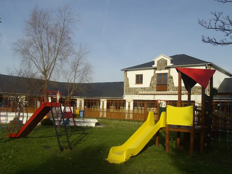 Centro de Estudios Montse - Centro educativo en Navia - foto 2