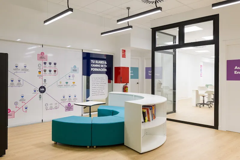 Kings Corner FP | Formación Profesional Oficial en Zaragoza - Centro educativo en Zaragoza - foto 2