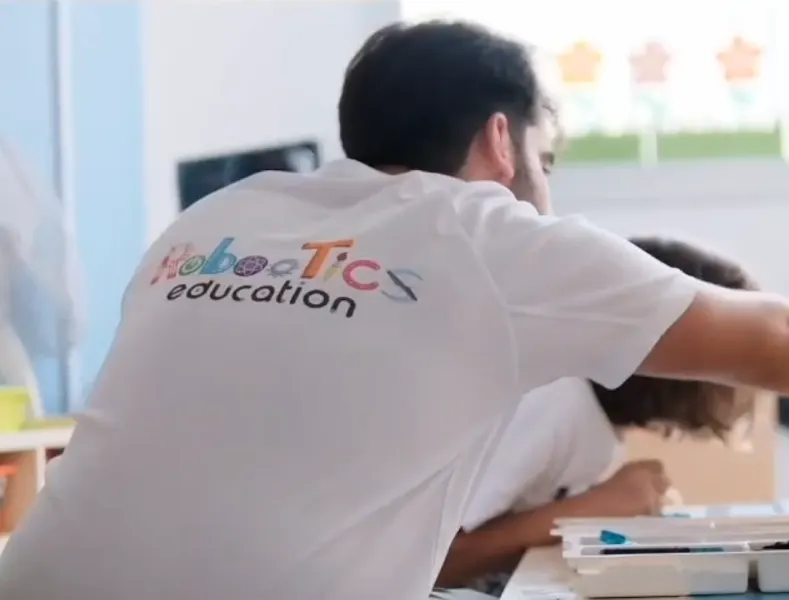 Robootics Education Solutions S.L. - Educación mixta en Cádiz - foto 2