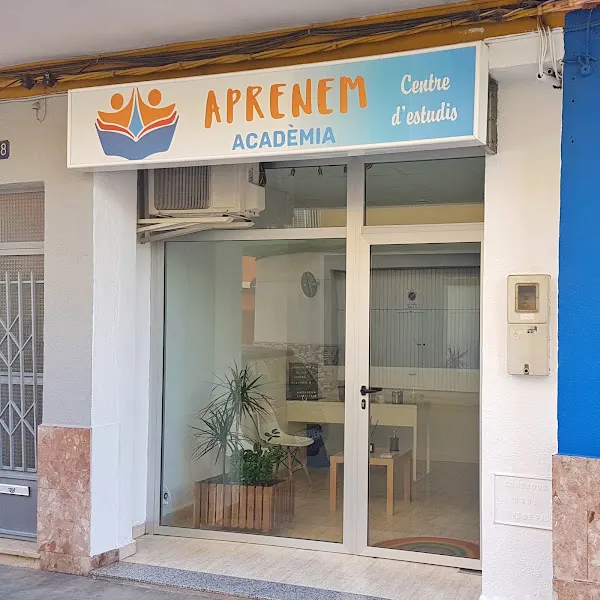 Academia Aprenem - Centro de refuerzo escolar en Beniganim - foto 2