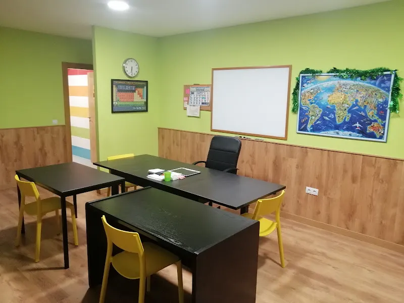Centro de Estudios Blanca Villamuza - Centro educativo en Valencia de Don Juan - foto 2