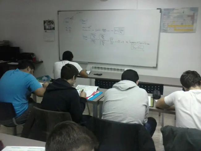 Academia Alfa 10